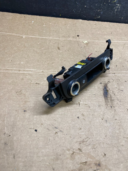 2007-2014 Chevrolet Tahoe Silverado Yukon Windshield Switch Outlet 12v W9448 DG1