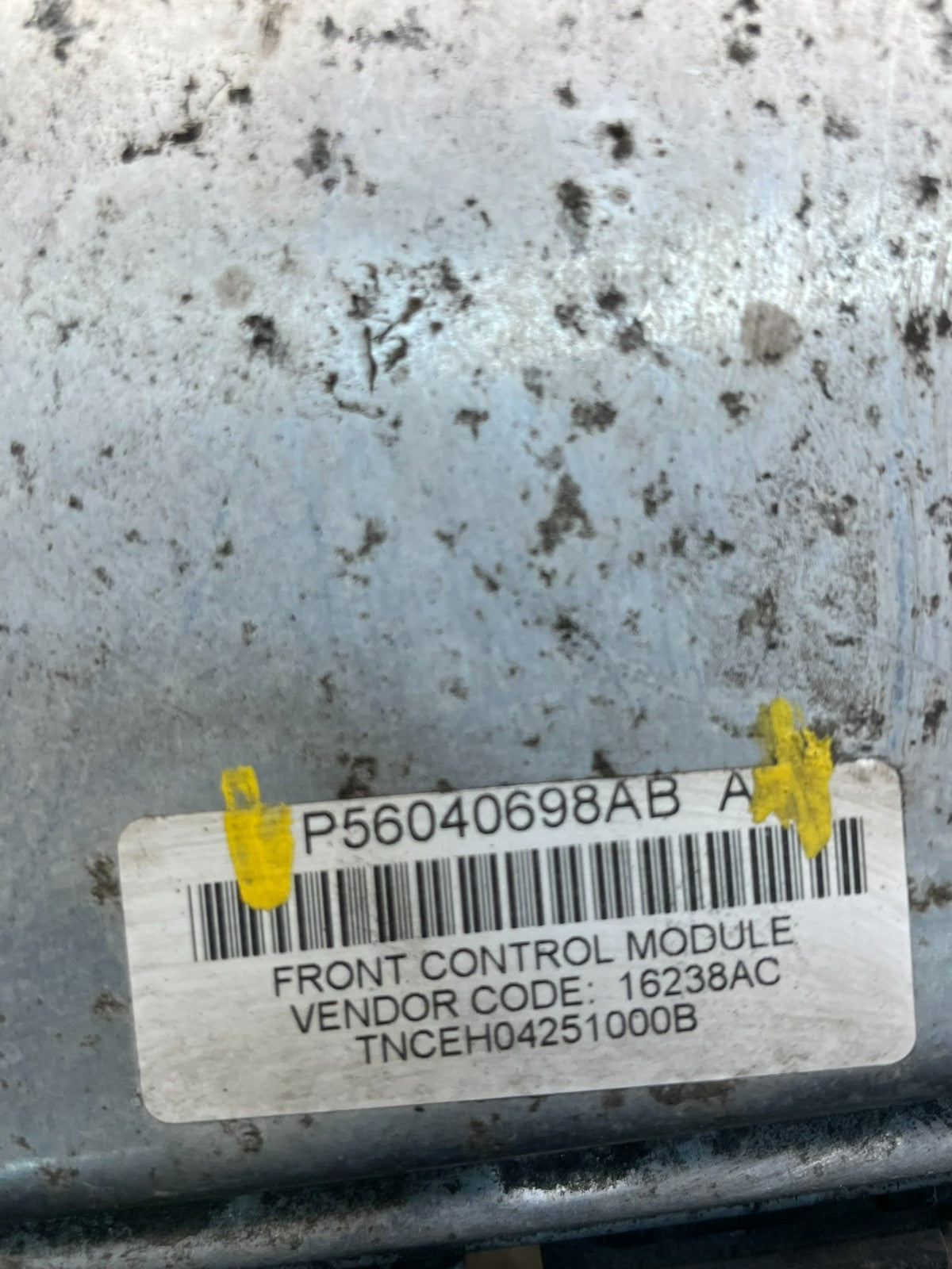 2005 Dodge Charger  Fuse Box Body Control Module BCM t2886 DG7