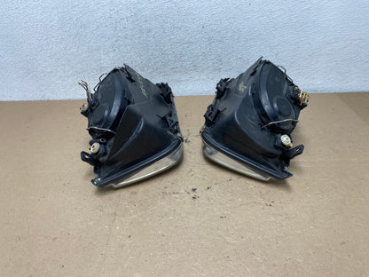 2002 to 2004 Volkswagen Jetta Left+Right Headlights AF4647 LK9