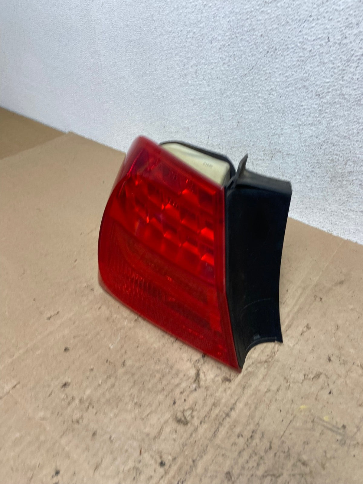 2009 2010 BMW 323i 325i 328i 335i 3 Series Left Driver Tail Light AE6589 LK1