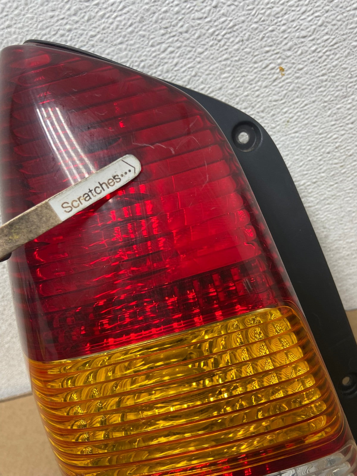 2001 2002 2003 2004 Mazda Tribute Left Driver Lh Side Tail Light AG2023 LK3