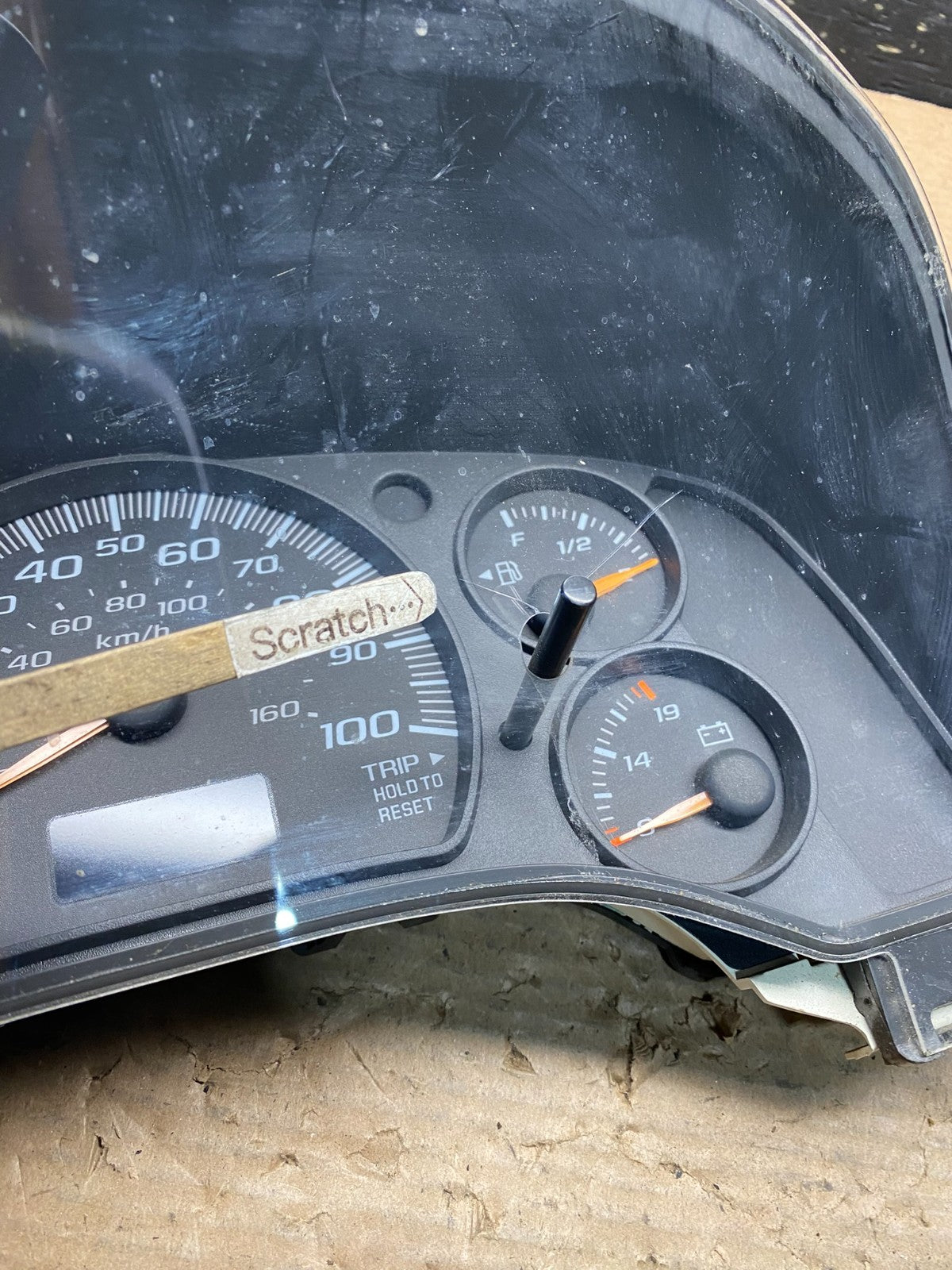 2003 to 2007 Chevrolet Express Speedometer Cluster Gauge 25755008 S8830 DG3