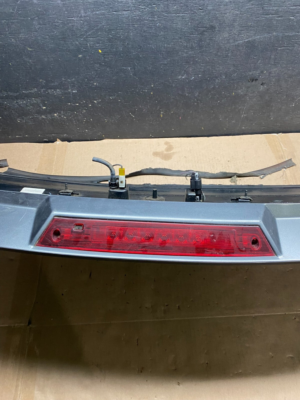 2007 to 2009 Ford Edge Rear Spoiler Wing With Brake Light OEM C4129 DG4