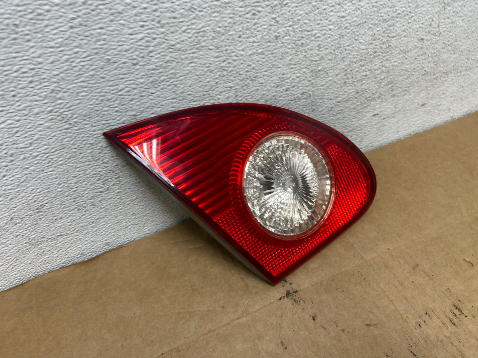 2003 - 2008 Toyota Corolla Inner Left Driver Lh Side Tail Light AD4615 LK2