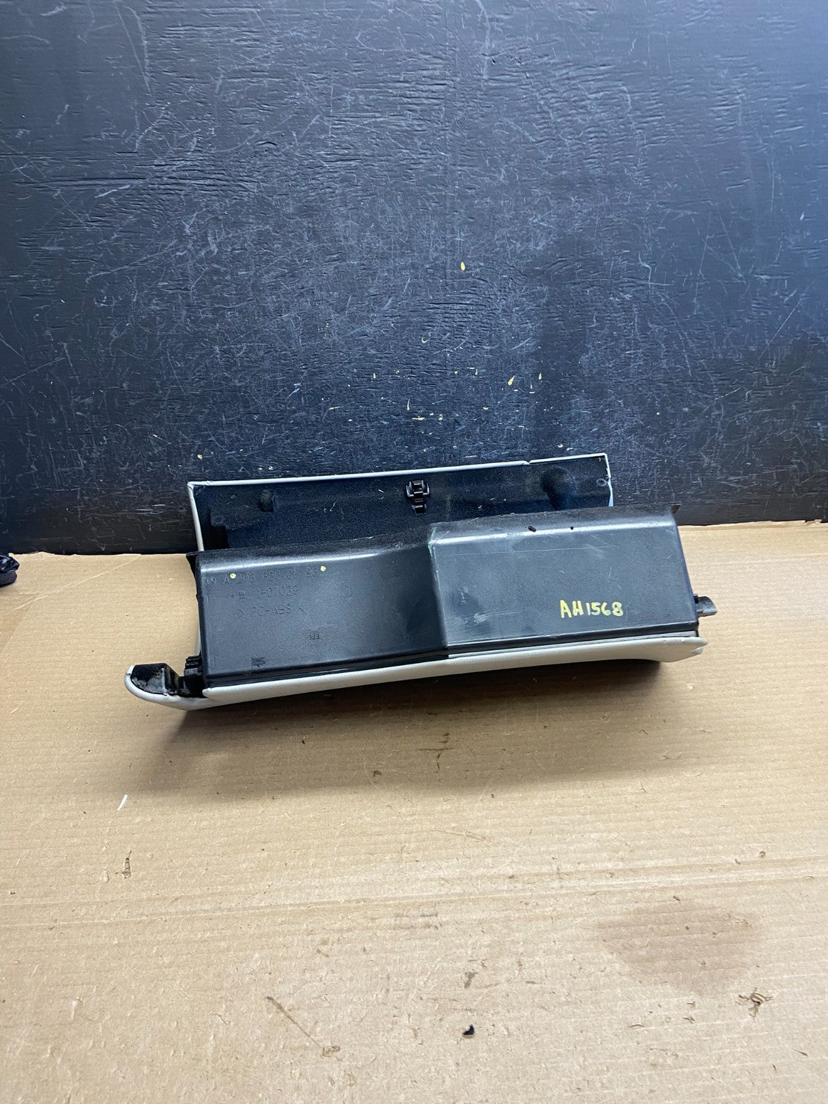 2005-2007 Mercedes Benz W203 C230 C320 Front Right Storage Glove Box ah1568 DG3