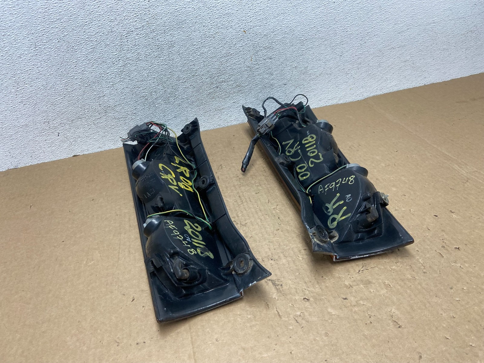 1997 1998 1999 2000 2001 Honda Crv Cr-v Left+Right Tail Lights AF97488
