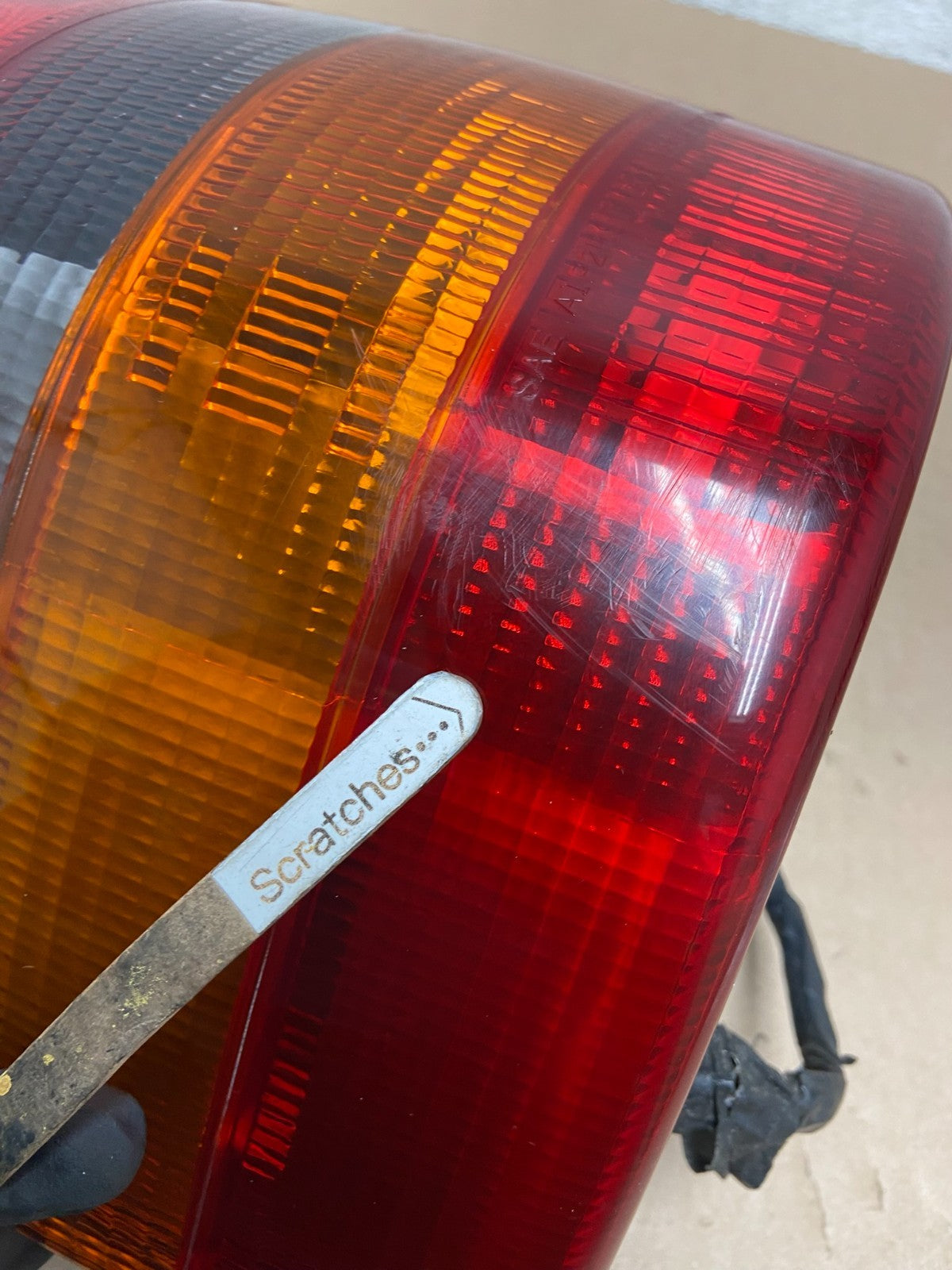 1993-1998 Jeep Grand Cherokee ZJ Left Driver Side Tail Light AG5725 DW3