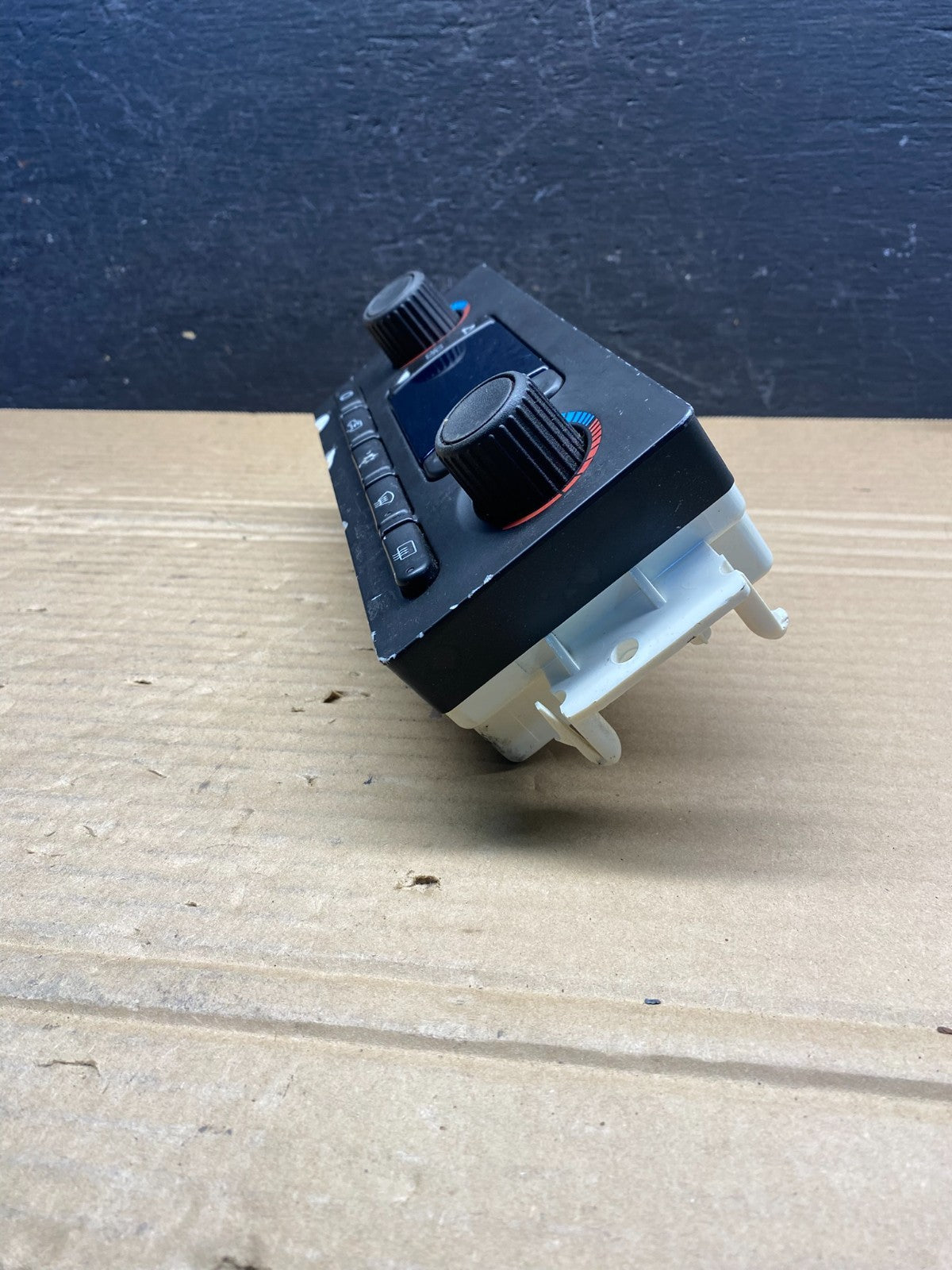 2003-2006 GMC Chevrolet Envoy Trailblazer Climate Control A/C Panel ae4811 DG2