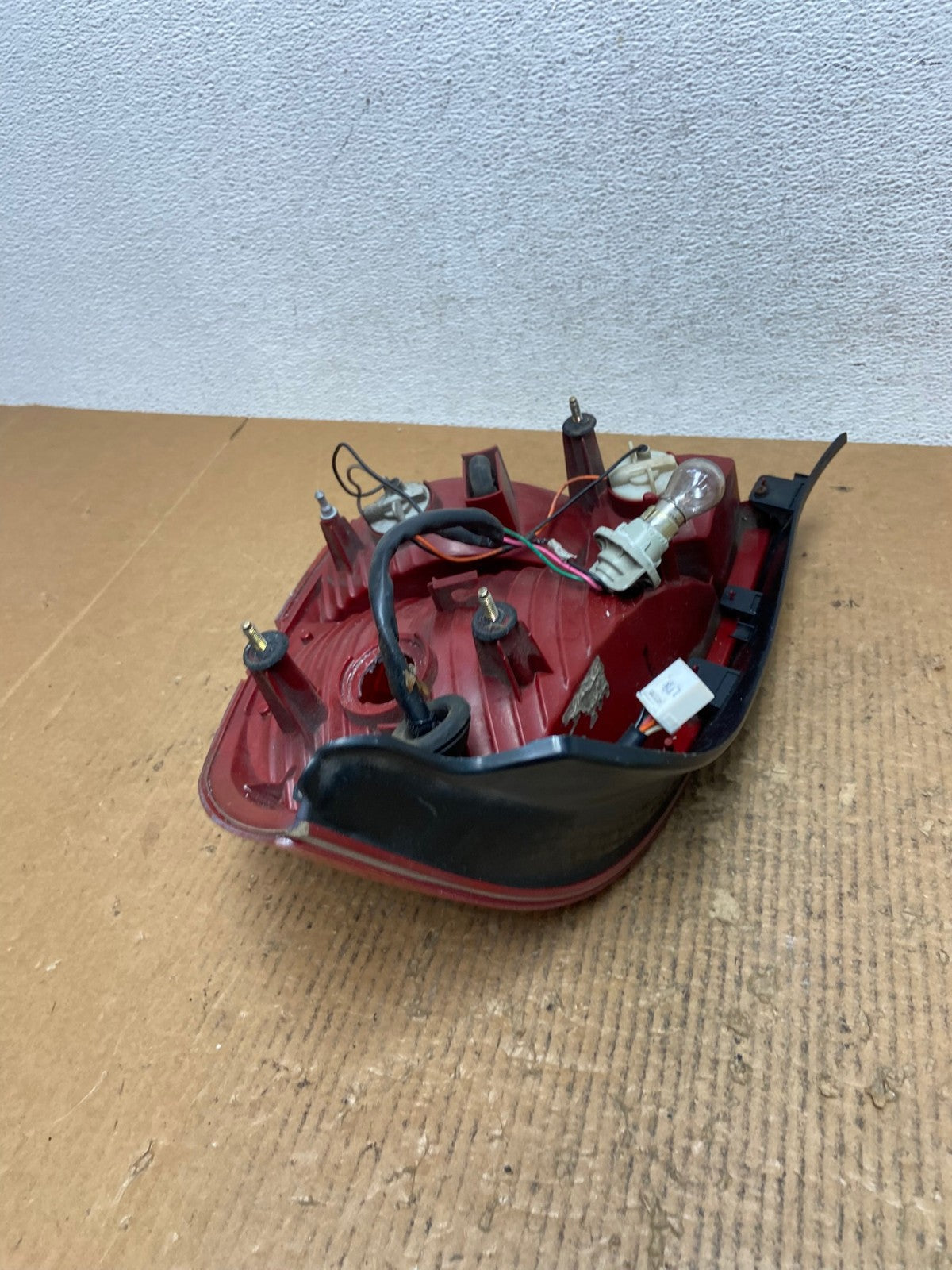 2001-2003 Sedan Hyundai Elantra Left Driver Lh Side Tail Light AE2675 LK7