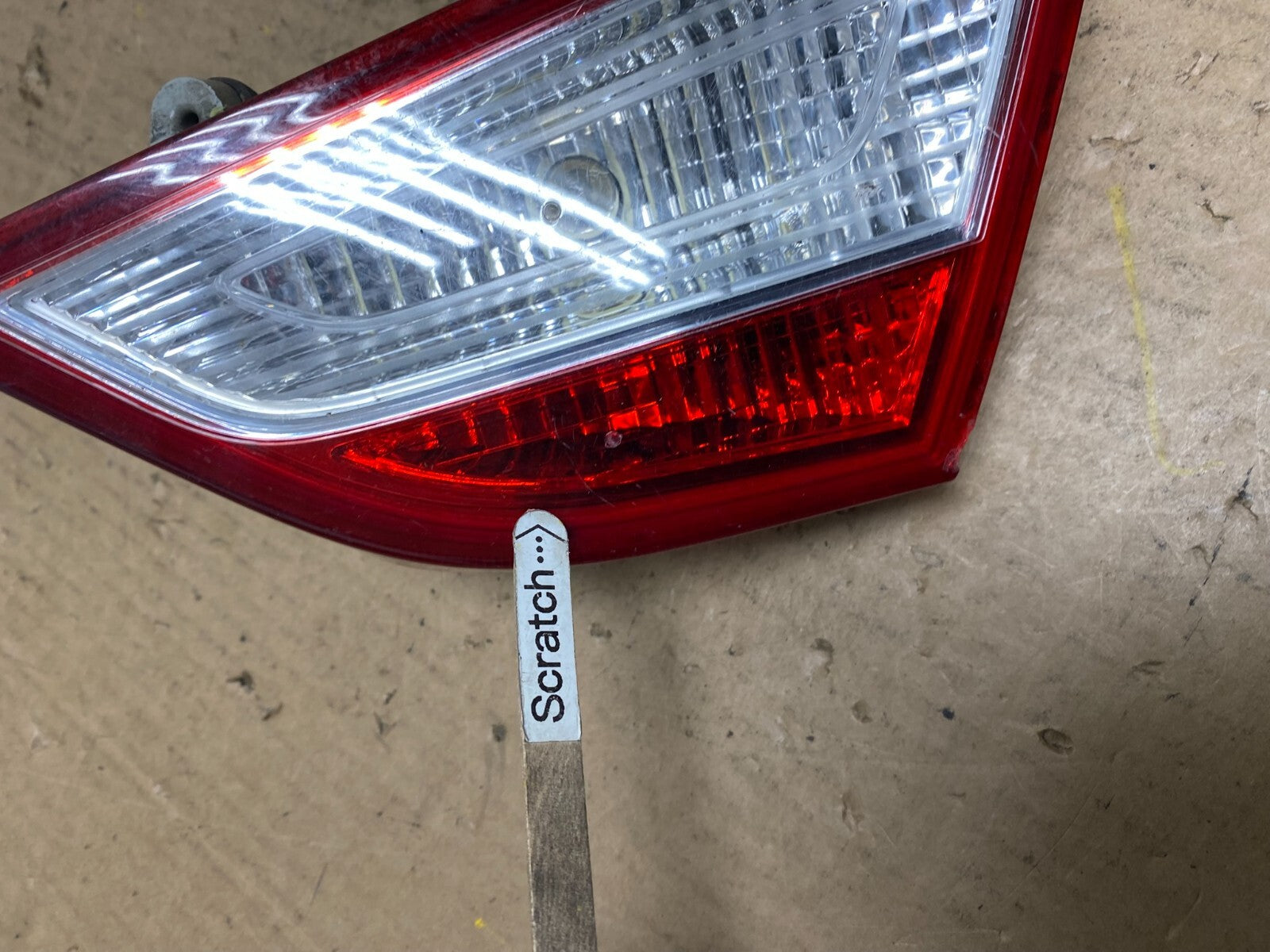 2011 to 2014 Hyundai Sonata Right Passenger Rh Inner Tail Light Oem L8722 DW3
