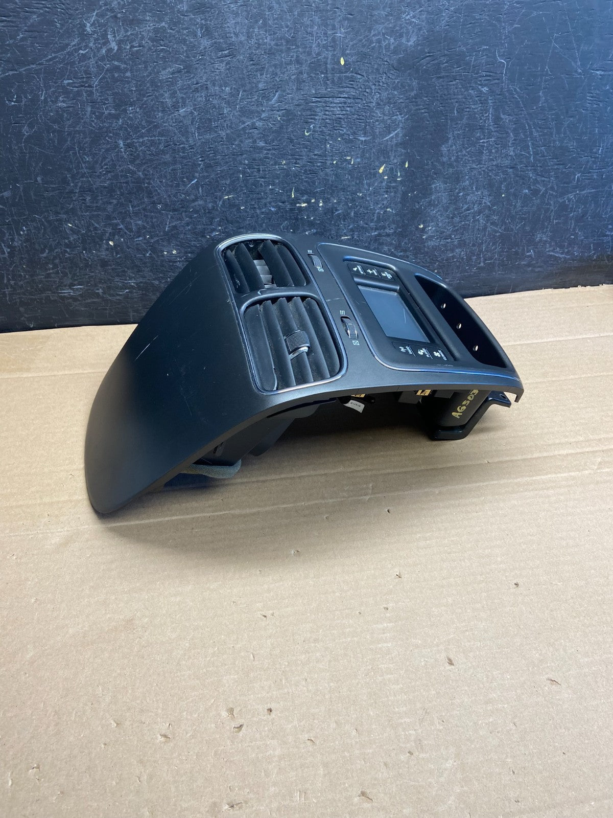 2011-2019 Dodge Journey 4.3 Radio Display Screen Bezel Trim Air Vents AG5034 DG1