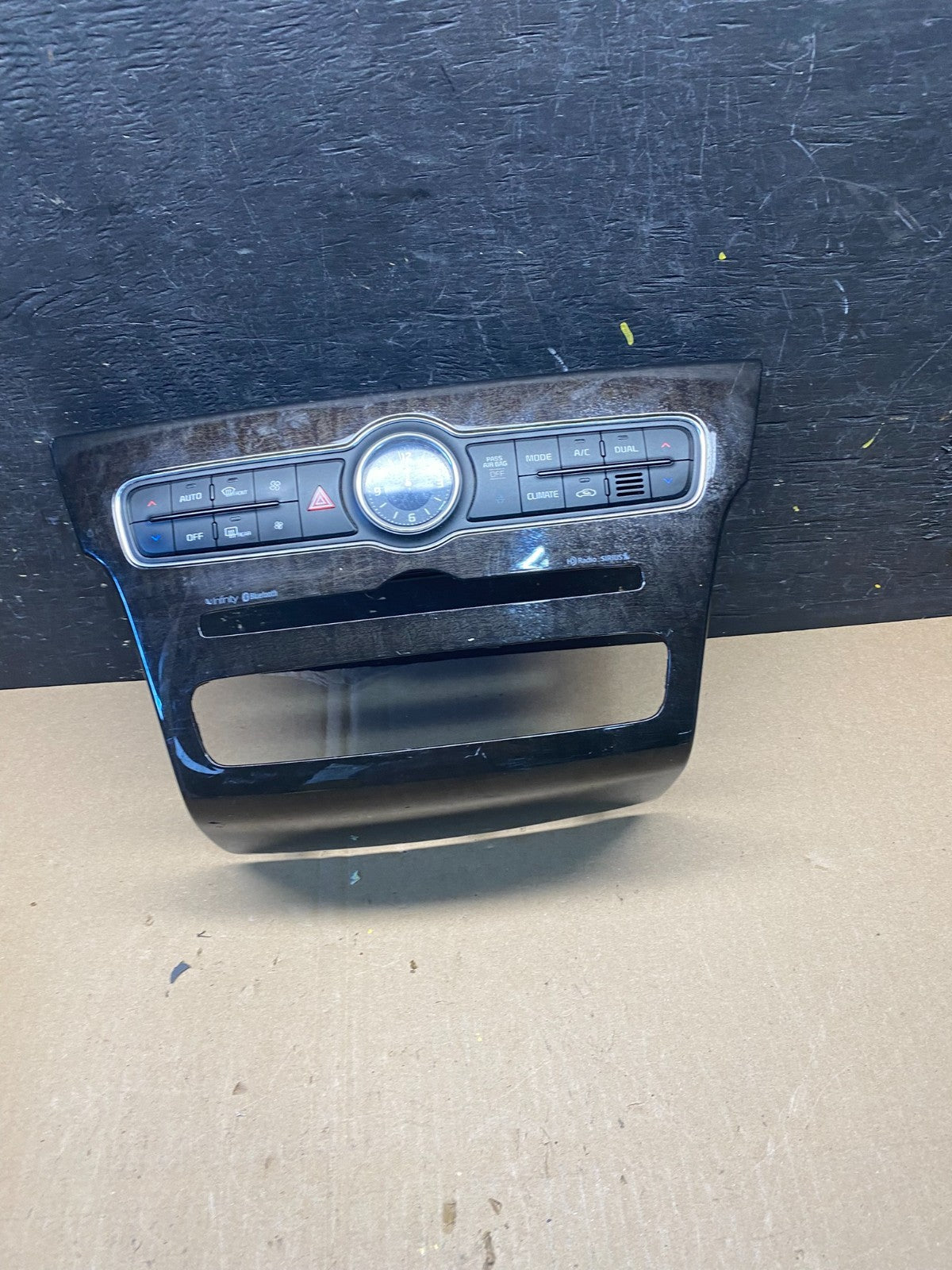 2014 2015 2016 Kia Cadenza  AC Heat Temperatue Climate Control Switch T1347 DG0