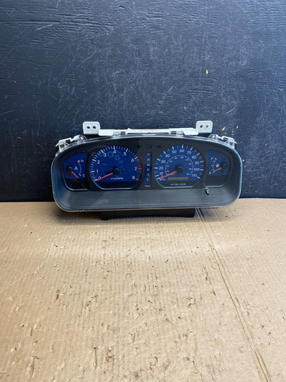 2001 2003 Toyota Sienna Speedometer Cluster Gauge AE4160 DG0