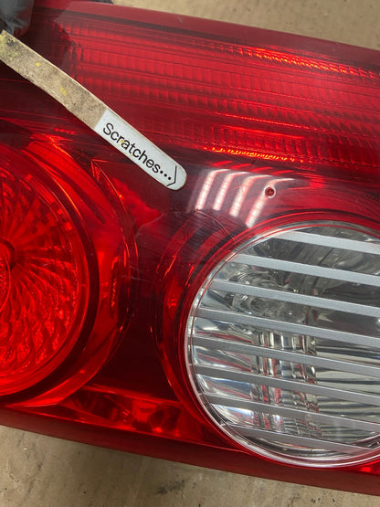 2006 to 2010 Toyota Sienna Left Driver LH Inner Tail Light Oem AB8291 LK3