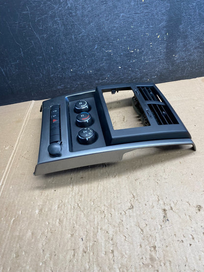 2008 to 2012 Jeep Liberty Dash Climate Temperature Control Radio Bezel AJ1622 DG2