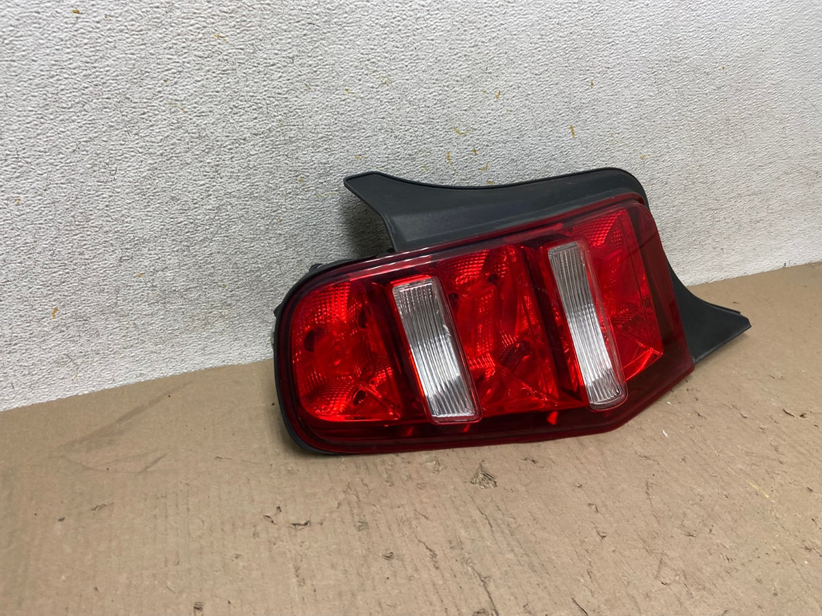 2010-2012 Ford Mustang Left Driver LH Side Tail Light AH7661 LK1