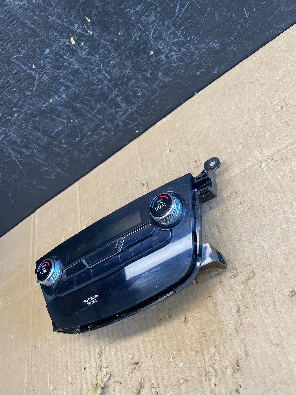 2015 - 2016 Nissan Murano Temperature Climate A/C AC Control Panel AC4572 DG3