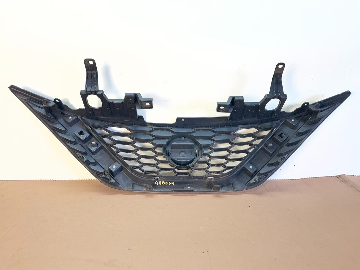 2016 2017 2018 Nissan Sentra Front Upper Grill Grille AH8564 DG3