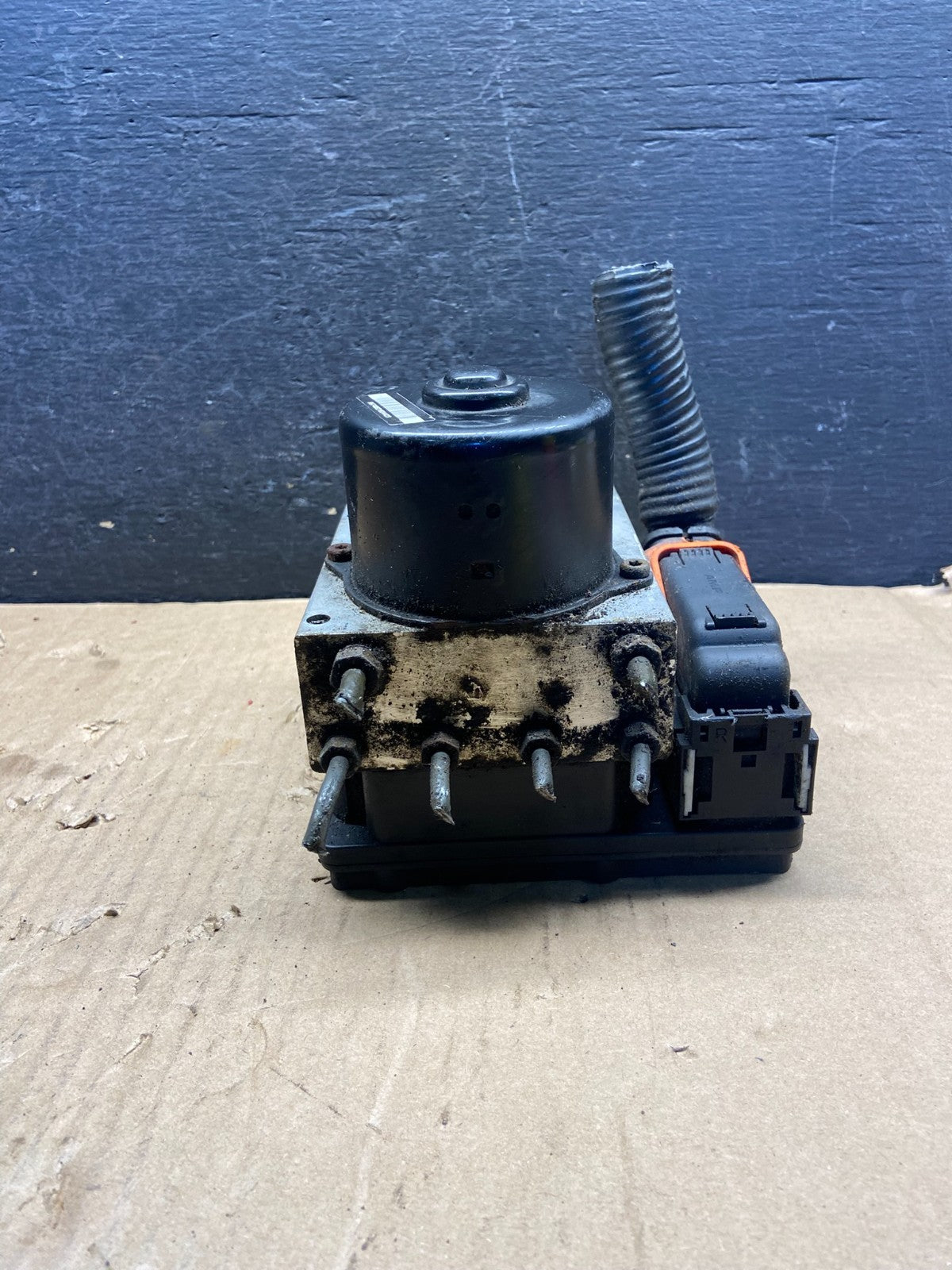 2003-2004 Toyota Sequoia ABS Brake Pump Anti Lock Module AF9422 DG4