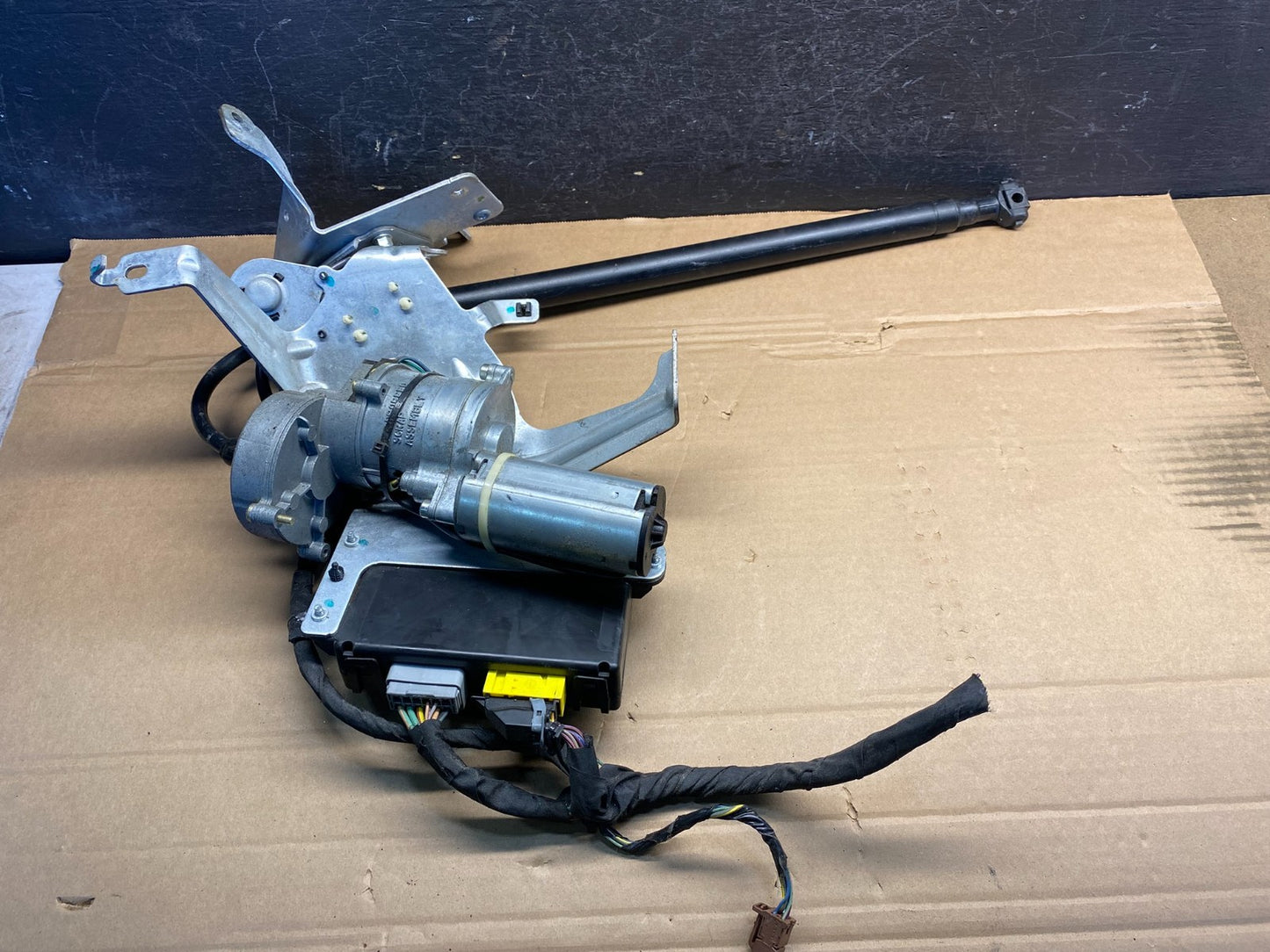 2010-2019 Licnoln MKT Power Motor Liftgate Tailgate Control Module ad9596 DG0