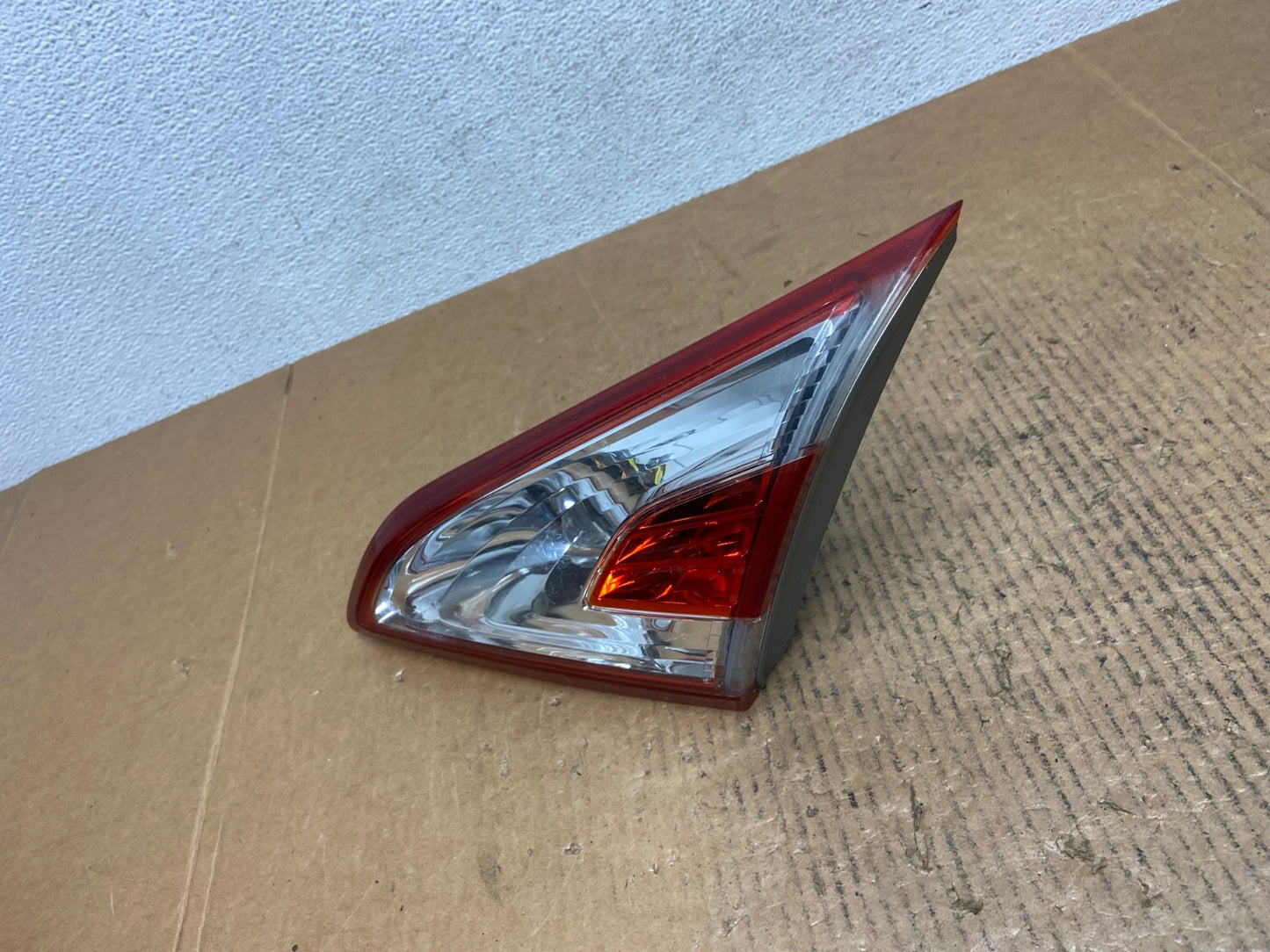 2011 - 2014 Nissan Murano Right Passenger RH Side Inner Tail Light AE0237 LK1
