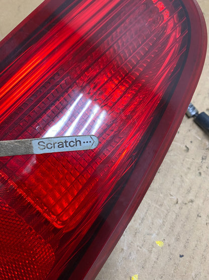 2003-2006 Lincoln Navigator Left Driver Lh Side Tail Light Inner Oem Q7407 DW3