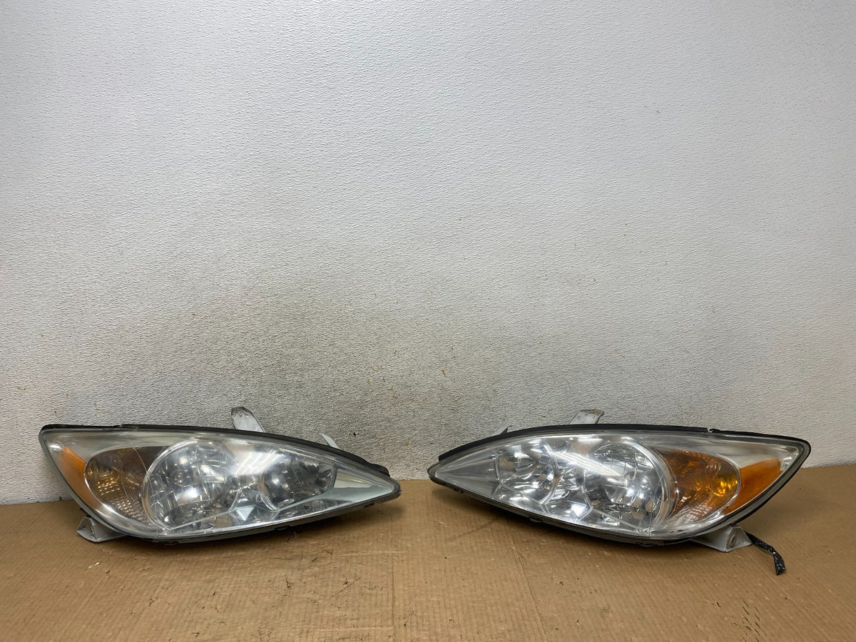 2002 2003 2004 Toyota Camry Left+Right Set Side Halogen Headlights AI8185 DW0
