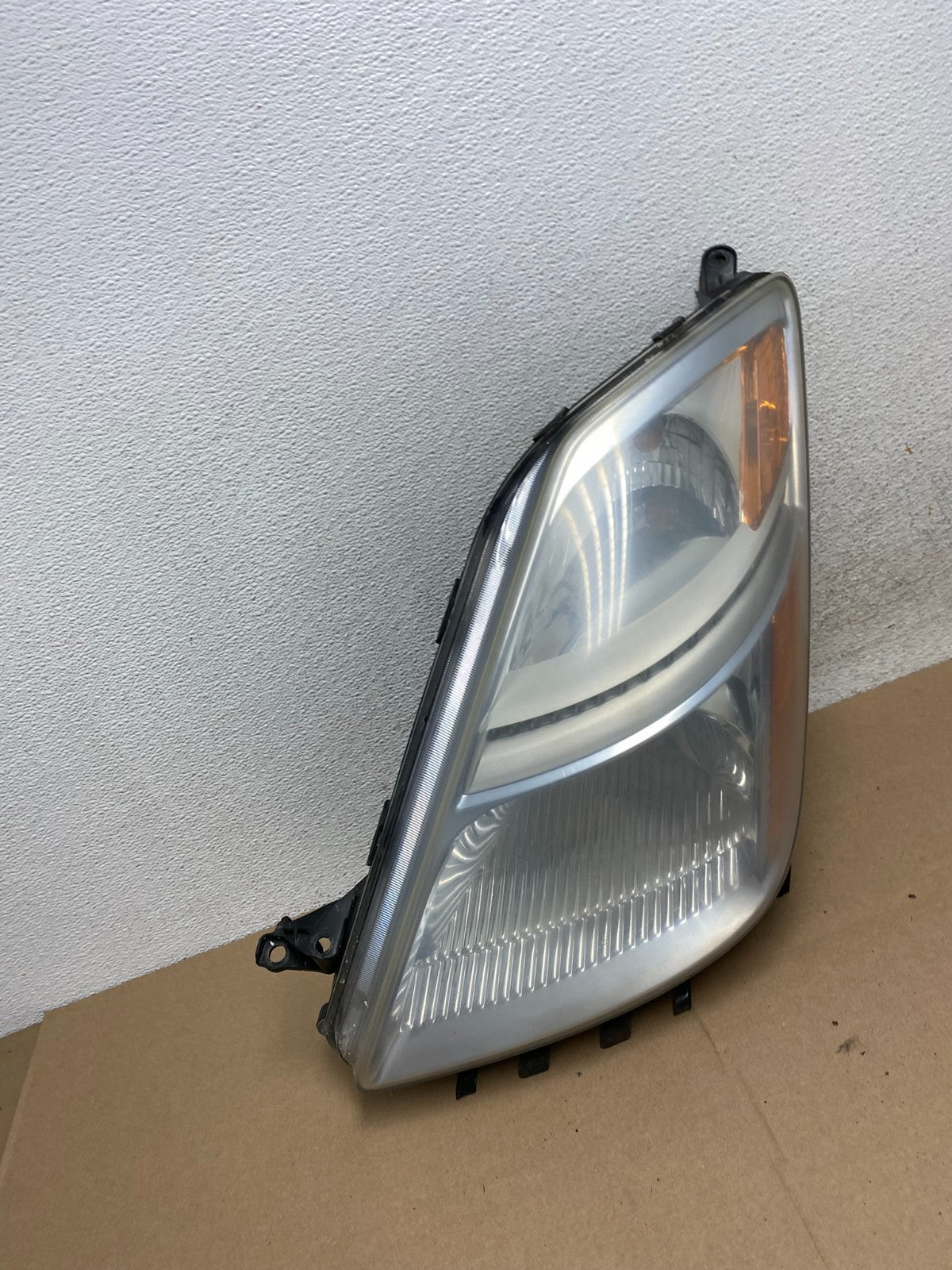 2006-2009 Toyota Prius Left Driver LH Side Blue Headlight Halogen AG6573 DW2
