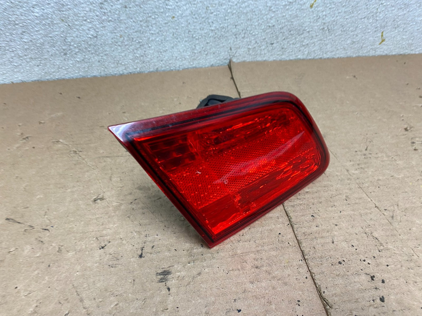 2010-2014 Subaru Legacy Left Driver LH Side Tail Light Inner OEM P2618 DW2