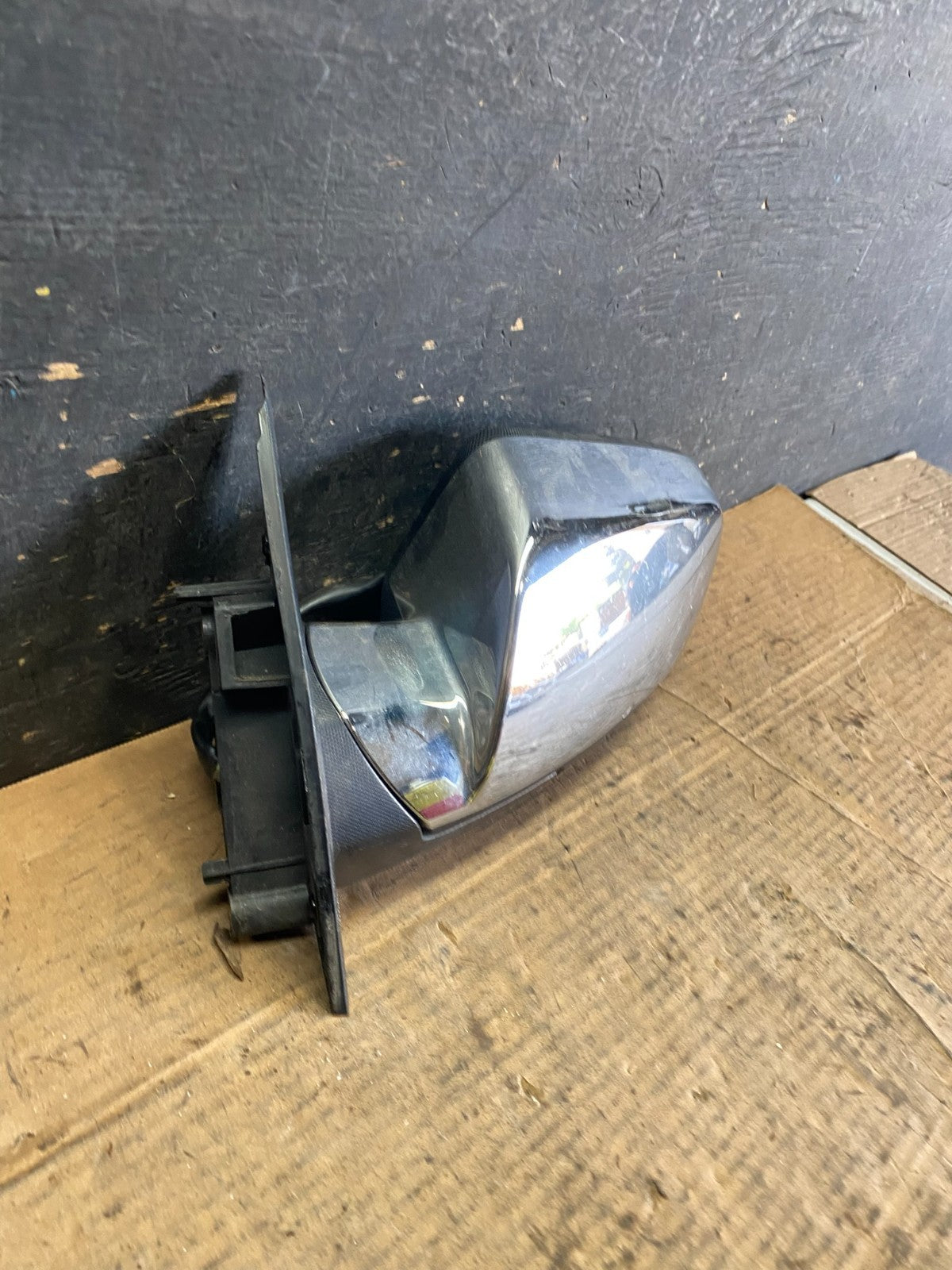 2010 to 2015 Chevrolet Equinox Left Side Heated View Door Mirror OEM Q8613 DG2