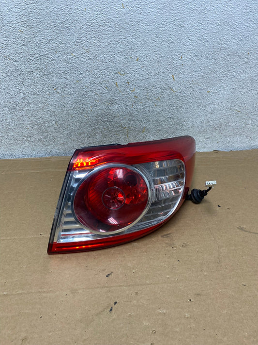 2010 to 2012 Hyundai Santa Fe Right Passenger RH Tail Light AH8243 LK0
