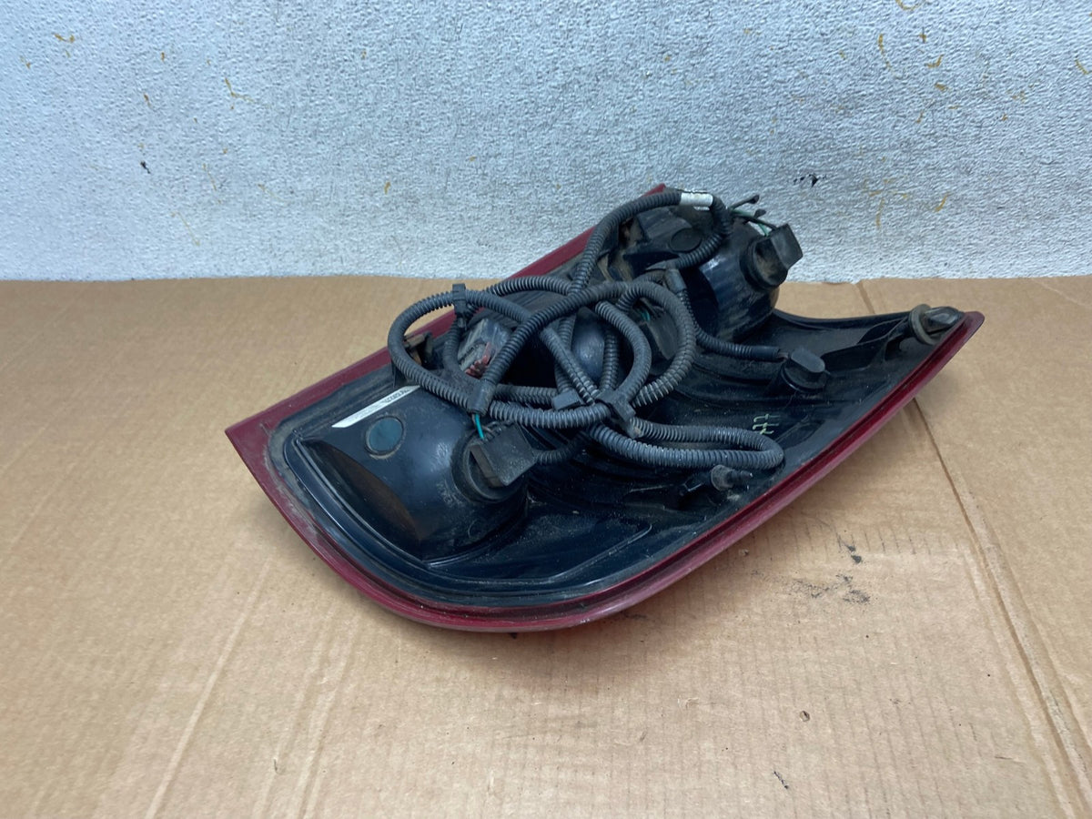 2007 to 2013 GMC Sierra 1500 Right Passenger RH Side Tail Light AI3777 LK5