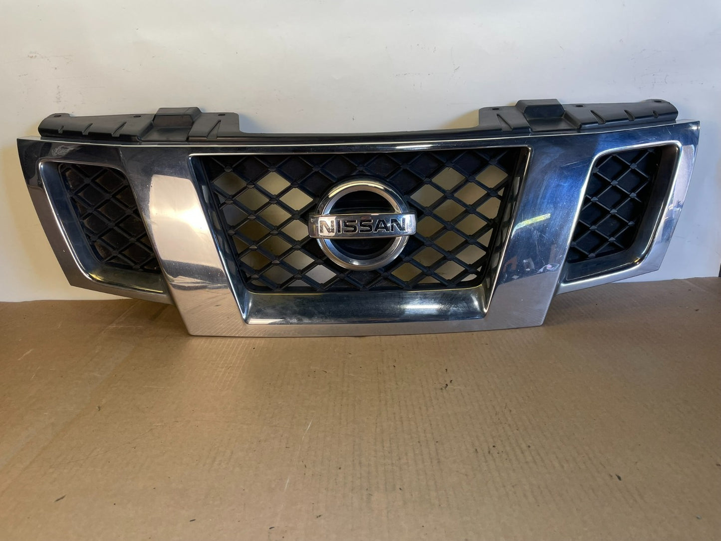 2009 to 2019 Nissan Frontier Front Upper Chrome Grill Grille AG3148 DG0