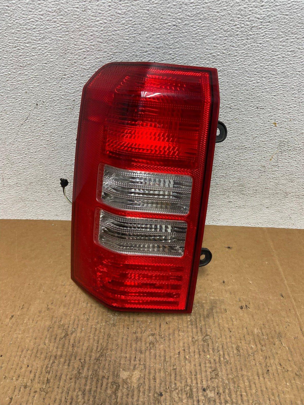2008 to 2016 Jeep Patriot Left Lh Driver Side Tail Light AE2679 LK0