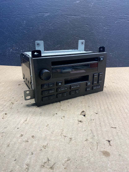 2003 - 2005 Lincoln Town Car RDS AM/FM Radio Tape CD Player ac8955 DG0
