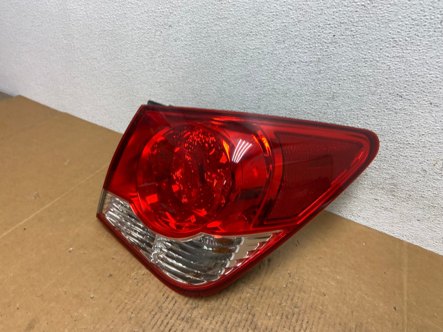2011 2012 2013 2014 Chevrolet Cruze Right Passinger RH Side Tail Light AE0600 LK1