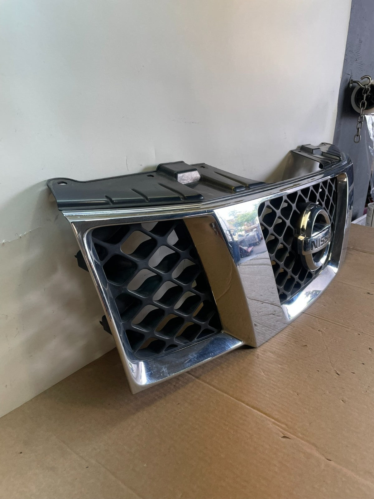 2005 2006 2007 Nissan Pathfinder Chrome Front Upper Grill Grille AH6409 DG2