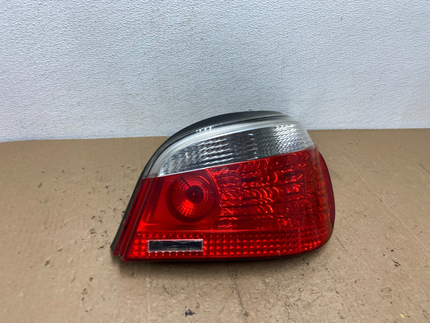 2004 - 2007 BMW 5 Series E60 Right Passenger RH Side Tail Light AC7358 DW2