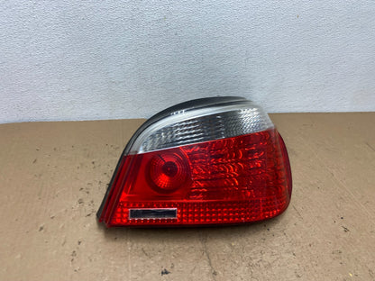 2004 - 2007 BMW 5 Series E60 Right Passenger RH Side Tail Light AC7358 DW2
