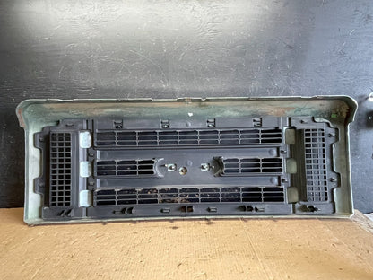 2008 to 2014 Ford Econoline E150 E250 Front Upper Chrome Grill Grille y9732 DG7