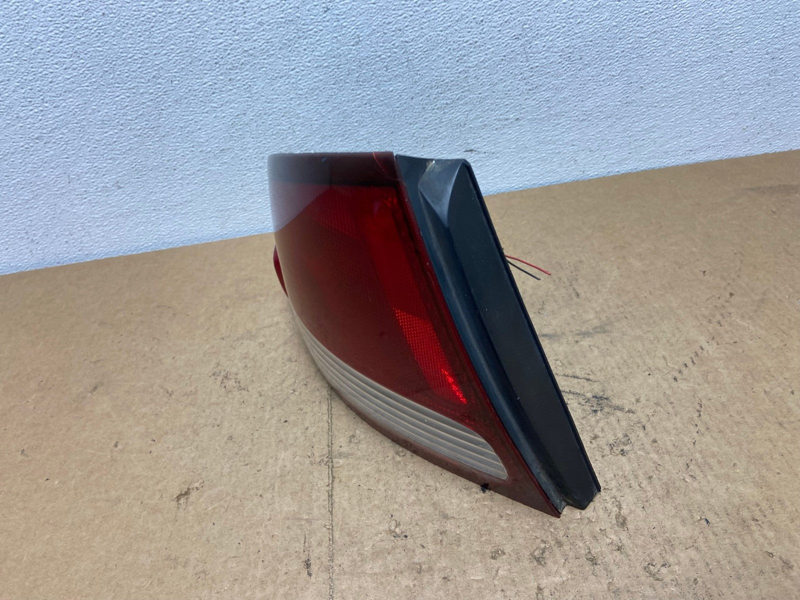 2000 2001 2002 2003 Nissan Sentra Left Driver Side Tail Light OEM AC3521 LK1