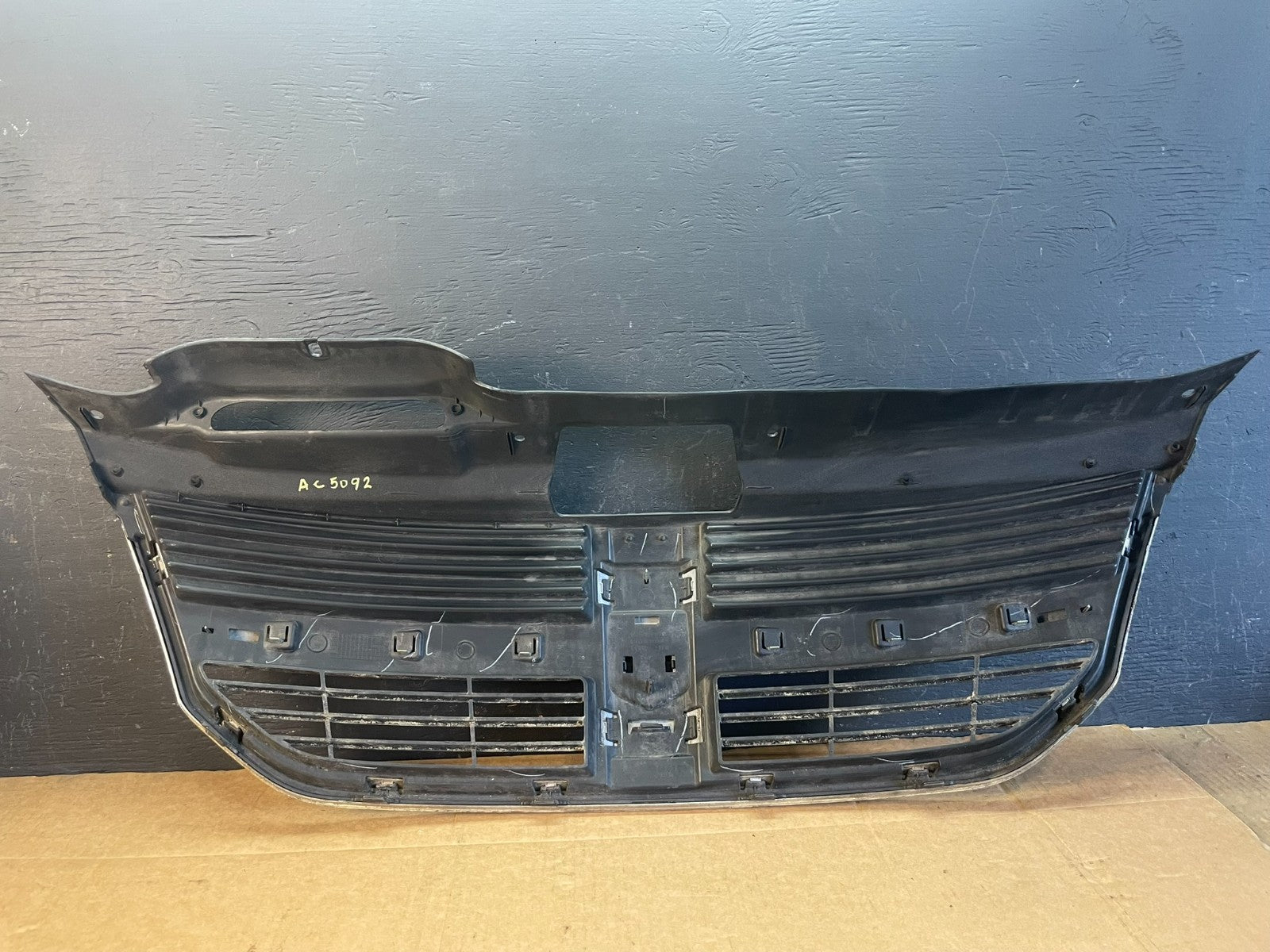 2009 to 2010 Dodge Journey Chrome Front Upper Grill Grille AC5092 DG3