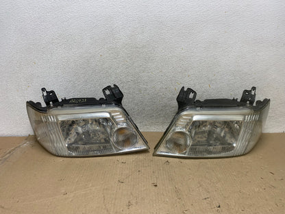 2005 to 2007 Mercury Mariner Left+Right Side Halogen Headlights AH6923 DW0