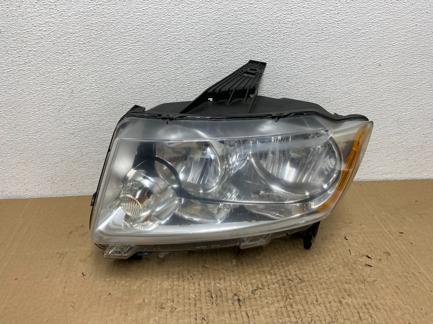 2011 to 2013 Jeep Grand Cherokee Halogen Left Driver Lh Headlight Oem AC4031 DW0