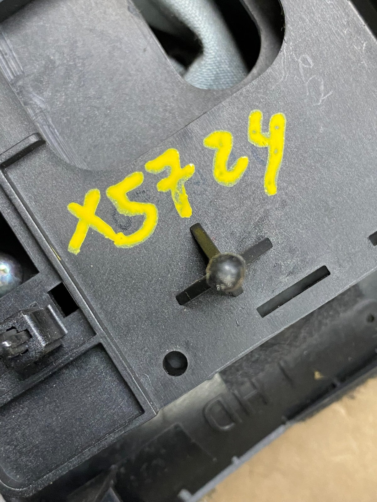 2006 to 2010 Infiniti M35 Center Console Gear Shifter Floor Bezel OEM x5724 DG7