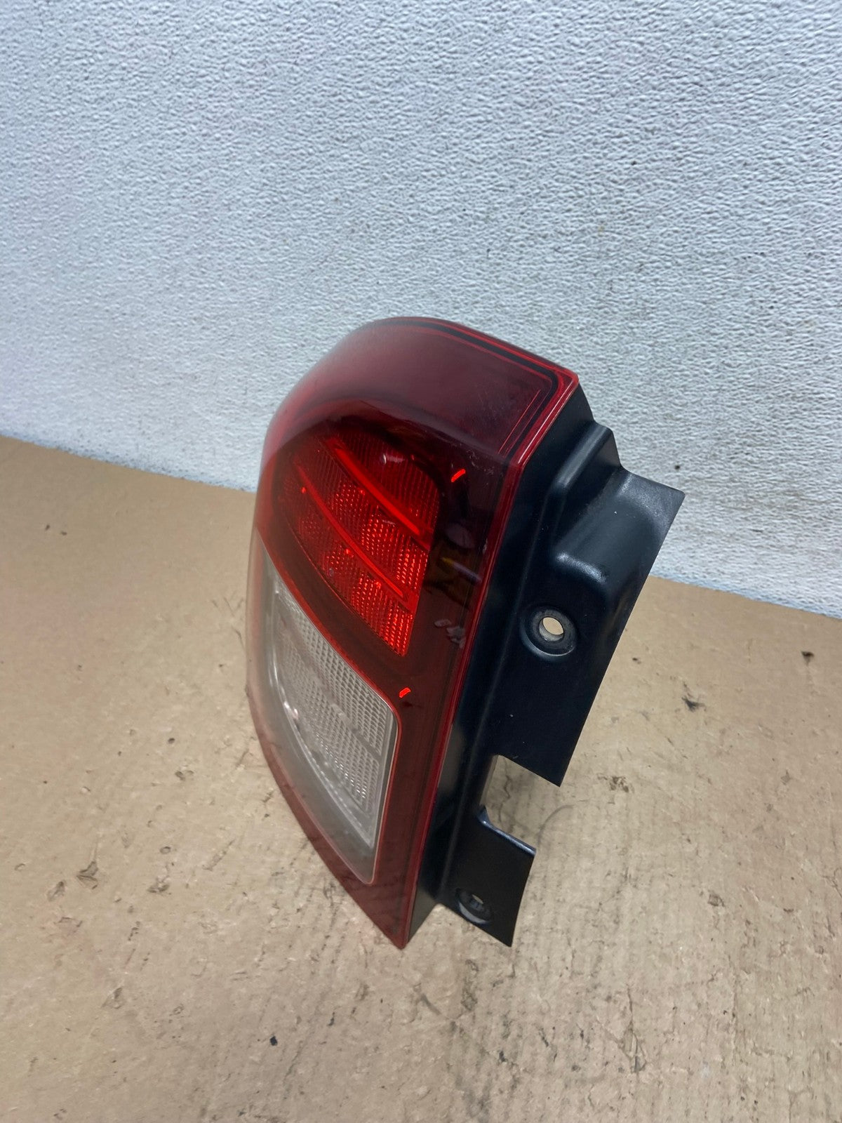 2014 - 2017 Jeep Compass Left Driver LH Side Tail Light AF4298 LK1