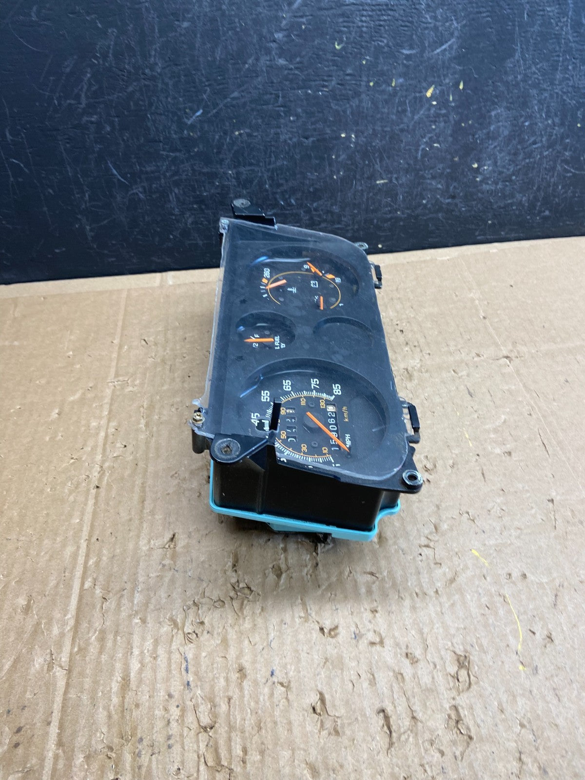 1992 - 1995 Chevy 1500 Gmc G10 G20 G30 Speedometer Instrument Cluster AD6923 DG1