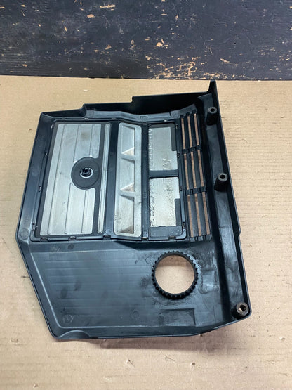 2000 to 2004 Toyota Sienna Highlander 3.0L  Top Engine Cover Lid OEM S1226 DG7