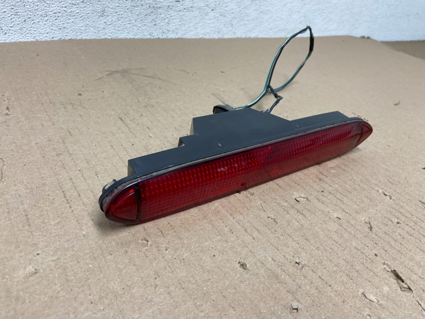 2003 to 2008 Honda Pilot High Mounted 3rd Third Stop Brake Light Lamp AE7202 DG2