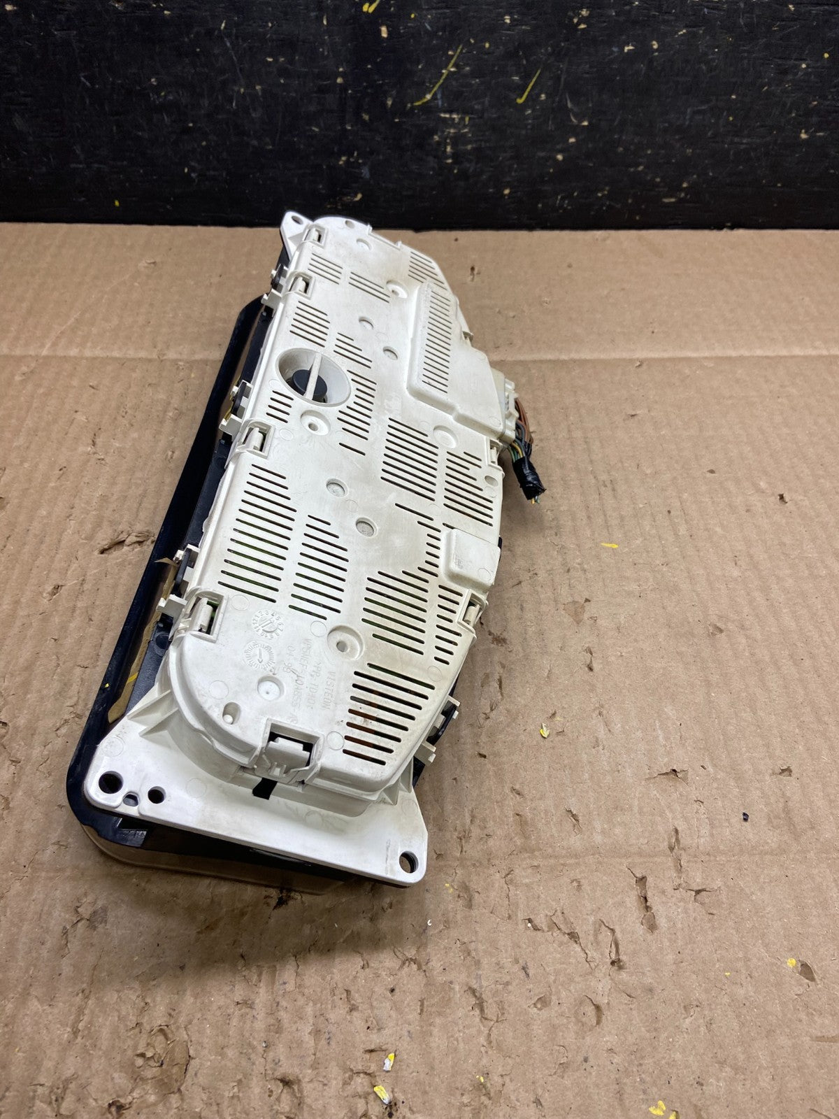2005 to 2012 Nissan Pathfinder Xterra Frontier Speedometer Cluster Gauge V14129